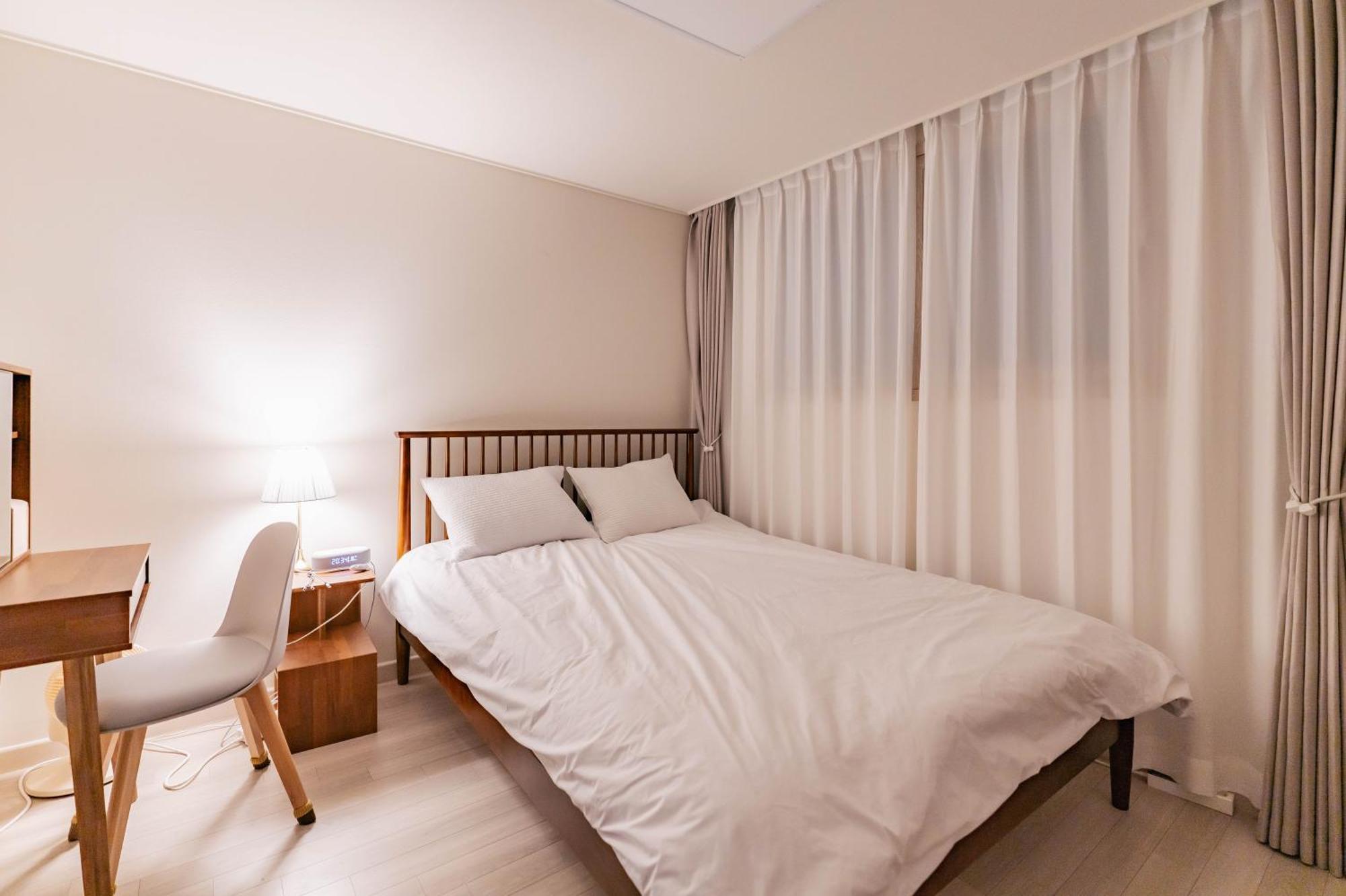Apartment Staylim - Botanic Park, Airport *